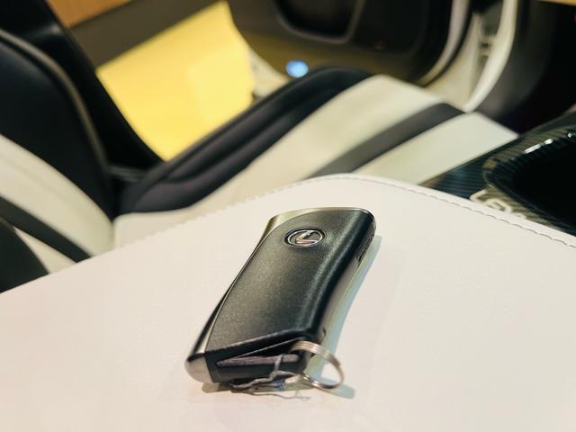 ＮＸ ＮＸ３５０ｈ　Ｆスポーツ　ＴＲＤフルエアロ＆パフォーマンスダンパー　２１インチ純正クラウンホイール　ＲＳＲサス　新品ワイトレ　寒冷地　Ｍ＇Ｓマフラー＆リアゲートスポイラー　大型パノラマルーフ　アドミレーションスポイラー（54枚目）