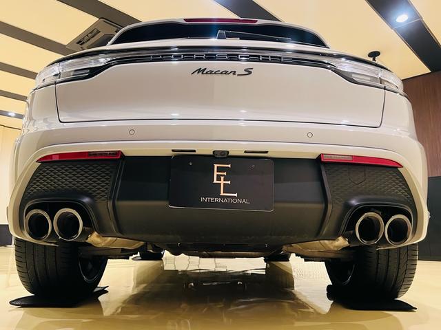 マカン マカンＳ　ＯＰ３９９　ワンオーナー禁煙車　禁煙車　ＯＰスポクロ　ＯＰホワイトレザーＰＫＧ　ＯＰルーフライニング　ＯＰパノラマルーフ　ＯＰ２１インチスパイダーＡＷ　ＯＰエクステリアＰＫＧ　ＯＰテインテッドＬＥ（21枚目）