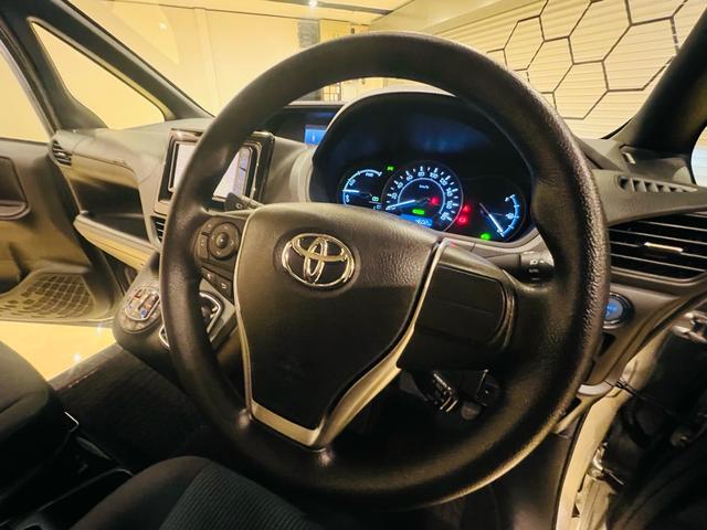 ノア ハイブリッドＸ　純正　ナビ　フルセグテレビ　ＥＴＣ　パワースライドドア　トヨタセーフティセンス　スマートキー（27枚目）