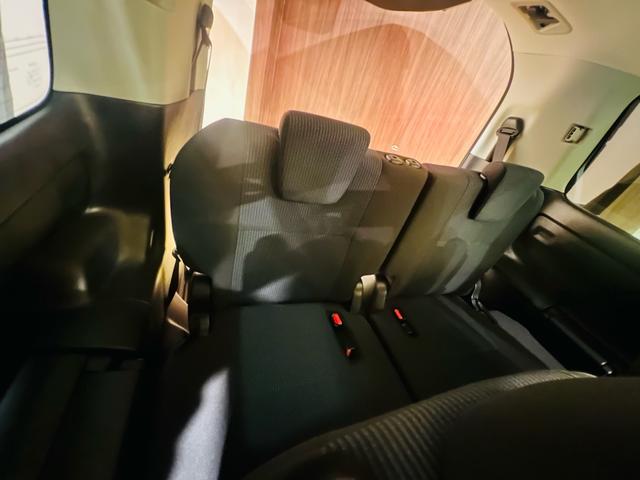 ノア ハイブリッドＸ　純正　ナビ　フルセグテレビ　ＥＴＣ　パワースライドドア　トヨタセーフティセンス　スマートキー（37枚目）