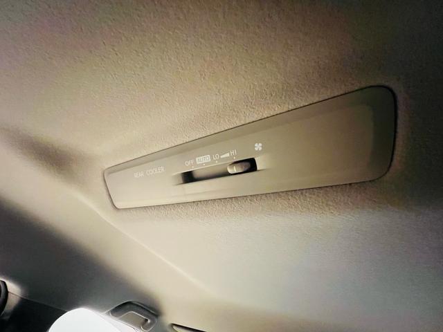 ノア ハイブリッドＸ　純正　ナビ　フルセグテレビ　ＥＴＣ　パワースライドドア　トヨタセーフティセンス　スマートキー（38枚目）