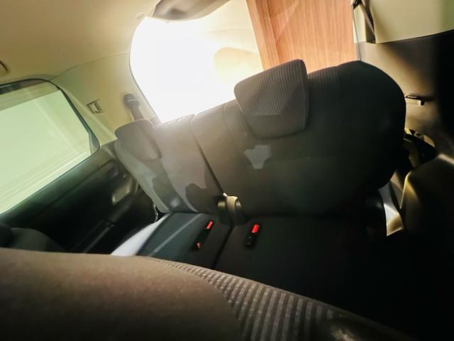 ノア ハイブリッドＸ　純正　ナビ　フルセグテレビ　ＥＴＣ　パワースライドドア　トヨタセーフティセンス　スマートキー（43枚目）