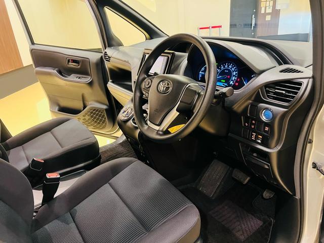 ノア ハイブリッドＸ　純正　ナビ　フルセグテレビ　ＥＴＣ　パワースライドドア　トヨタセーフティセンス　スマートキー（65枚目）