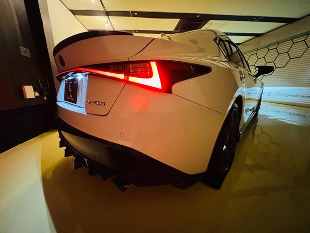 IS IS500 Fスポーツパフォーマンス 2025model OPマークレビンソン トムスマフラー トムスカーボンフルエアロ トムスカーボントランクスポイラー OPサンルーフ OPオレンジキャリパー OP TRDミラー 新車保証(72枚目)