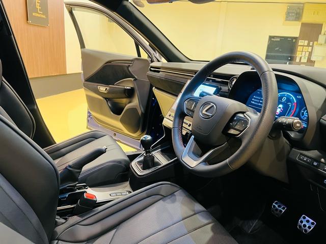 ＬＢＸ モリゾウ　ＲＲ　マークレビンソン　２０２５ｍｏｄｅｌ　ワンオーナー　禁煙車　新車保証　置くだけ充電　６速ミッション　ヘッドアップディスプレイ　取説　保証書　スペアキー　ブラックレザーシート　ブラインドスポットモニター（33枚目）