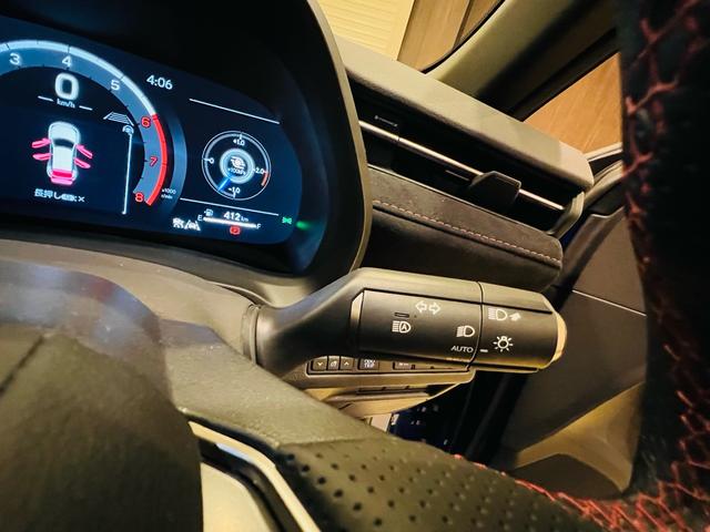 ＬＢＸ モリゾウ　ＲＲ　マークレビンソン　２０２５ｍｏｄｅｌ　ワンオーナー　禁煙車　新車保証　置くだけ充電　６速ミッション　ヘッドアップディスプレイ　取説　保証書　スペアキー　ブラックレザーシート　ブラインドスポットモニター（43枚目）