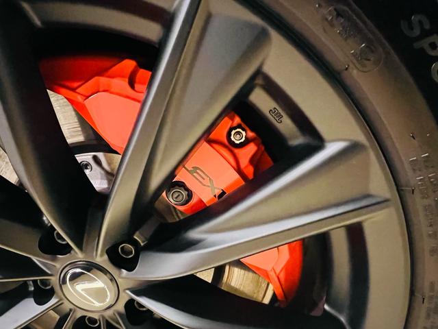 ＲＸ ＲＸ５００ｈ　Ｆスポーツパフォーマンス　２０２５改良モデル　マークレビンソン　ＴＲＤマフラー　ＴＲＤダイナミクスエアロＰＫＧ　大型パノラマルーフ　寒冷地仕様　輻射ヒーター　社外セキュリティシステム　ブラックルーフレール　置くだけ充電（23枚目）
