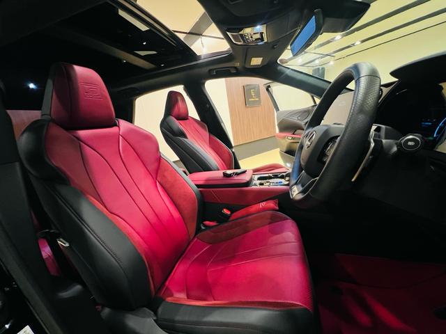ＲＸ ＲＸ５００ｈ　Ｆスポーツパフォーマンス　２０２５改良モデル　マークレビンソン　ＴＲＤマフラー　ＴＲＤダイナミクスエアロＰＫＧ　大型パノラマルーフ　寒冷地仕様　輻射ヒーター　社外セキュリティシステム　ブラックルーフレール　置くだけ充電（39枚目）