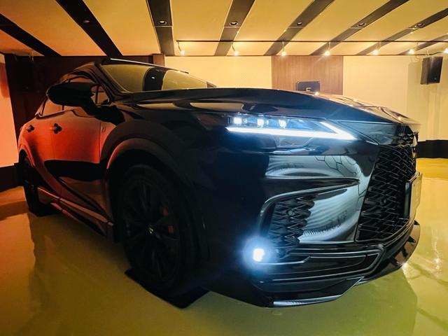 ＲＸ ＲＸ５００ｈ　Ｆスポーツパフォーマンス　２０２５改良モデル　マークレビンソン　ＴＲＤマフラー　ＴＲＤダイナミクスエアロＰＫＧ　大型パノラマルーフ　寒冷地仕様　輻射ヒーター　社外セキュリティシステム　ブラックルーフレール　置くだけ充電（76枚目）