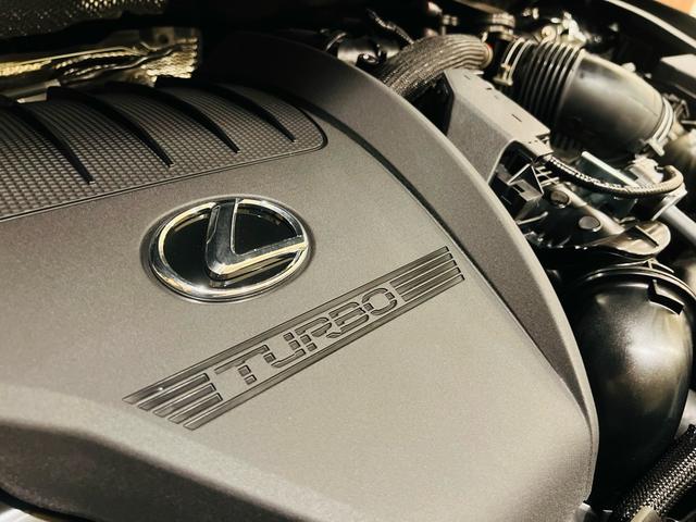 ＲＸ ＲＸ５００ｈ　Ｆスポーツパフォーマンス　２０２５改良モデル　マークレビンソン　ＴＲＤマフラー　ＴＲＤダイナミクスエアロＰＫＧ　大型パノラマルーフ　寒冷地仕様　輻射ヒーター　社外セキュリティシステム　ブラックルーフレール　置くだけ充電（79枚目）
