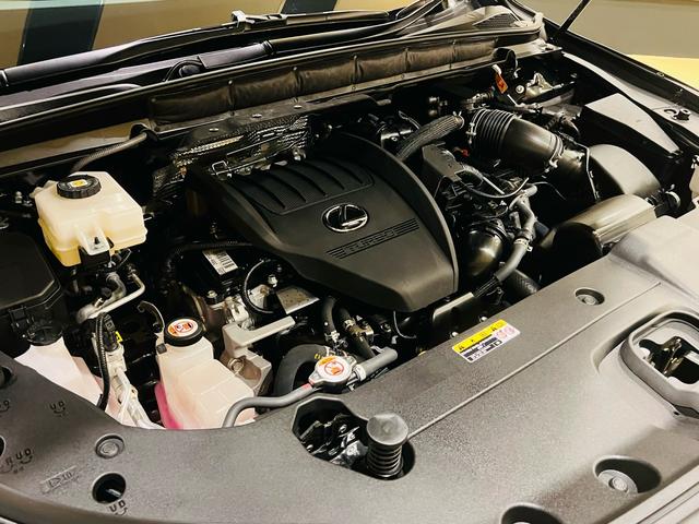 ＲＸ ＲＸ５００ｈ　Ｆスポーツパフォーマンス　マークレビンソン　ＴＲＤダイナミクスフルエアロＰＫＧ　ＴＲＤマフラー　大型パノラマサンルーフ　２１インチＡＷ　輻射ヒーター　置くだけ充電　新車保証　テレビキット　４ＷＤターボ（79枚目）