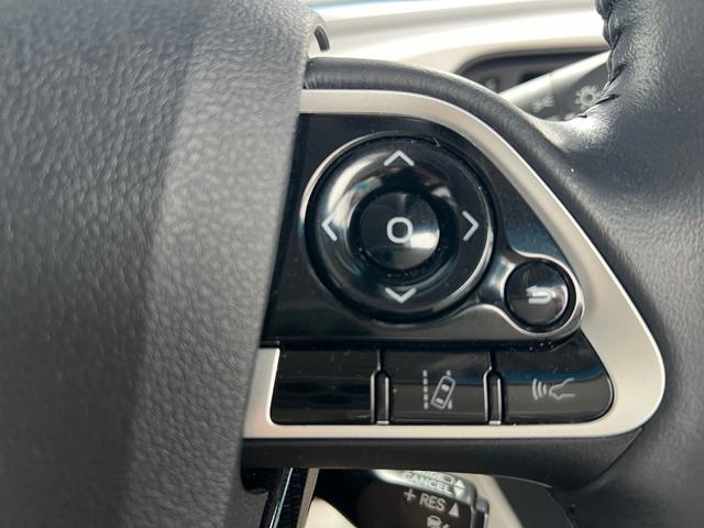 MIRAI ベースグレード レザーシート ステアリングヒーター クリアランスソナー シートメモリー レーダークルーズコントロール バックカメラ フルセグTV LEDヘッドライト パワーシート&シートヒーター 禁煙車(9枚目)