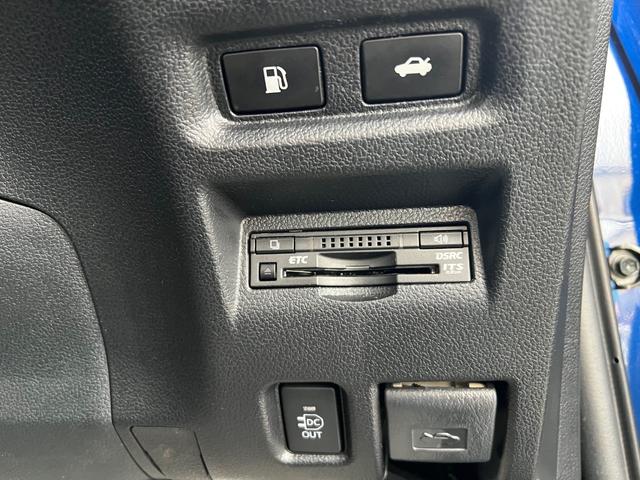 MIRAI ベースグレード レザーシート ステアリングヒーター クリアランスソナー シートメモリー レーダークルーズコントロール バックカメラ フルセグTV LEDヘッドライト パワーシート&シートヒーター 禁煙車(15枚目)