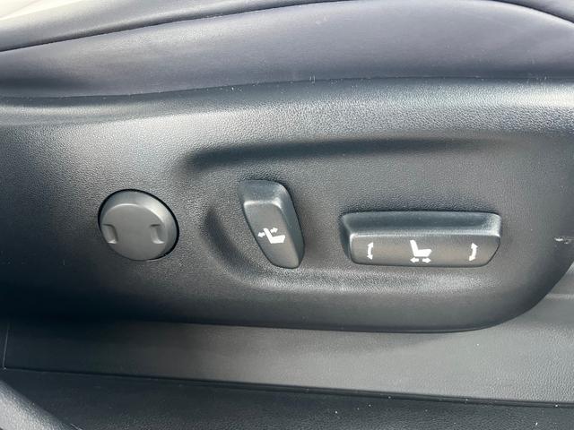 MIRAI ベースグレード レザーシート ステアリングヒーター クリアランスソナー シートメモリー レーダークルーズコントロール バックカメラ フルセグTV LEDヘッドライト パワーシート&シートヒーター 禁煙車(18枚目)