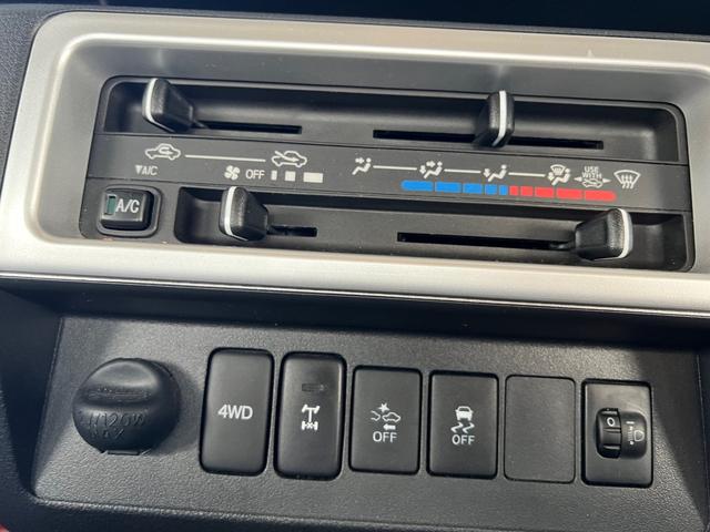 ハイゼットトラック ジャンボSAIIIt ジャンボSAIIIt 4WD スマートアシストIII ナビ(TV視聴可能) 荷台作業灯 デフロック キーレス 5速マニュアル(8枚目)