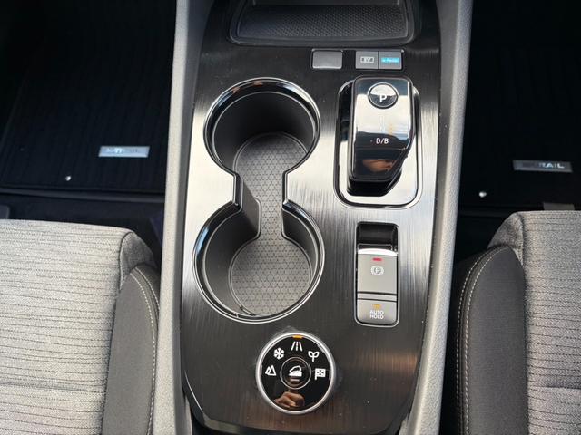 エクストレイル Ｘ　ｅ－４ＯＲＣＥ　禁煙車　ワンオーナー　　７人乗り　ＮＣナビ　ＥＴＣ２．０　前後ドラレコ　アラウンドビューモニター　アルミ　買取車両　内外装仕上　デジタルインナーミラー　寒冷地仕様　１７４１５ｋｍ（55枚目）