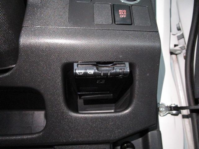 ムーヴ カスタム　ＲＳ　ディスプレイオーディオ　Ｂｌｕｅｔｏｏｔｈ接続　バックカメラ　スマートキー　ＬＥＤライト　オートライト　フォグランプ　エコアイドル　ＥＴＣ　ドアミラーウィンカー　エンジンスターター（13枚目）