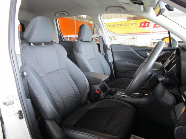 フォレスター アドバンス　４ＷＤ　ハイブリッド　アイサイト　デジタルインナーミラー　フロントビューモニター　サイドビューモニター　レーダークルーズコントロール　プリクラッシュセーフティ　パワーバックドア　パワーシート　ＬＥＤライト（5枚目）