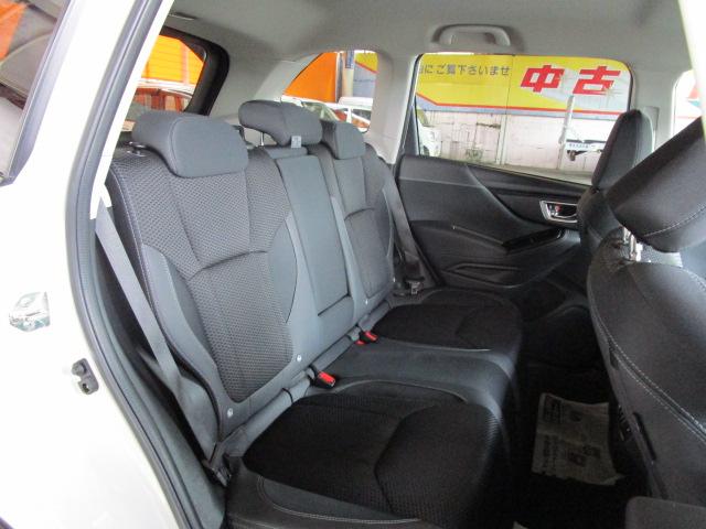 フォレスター アドバンス　４ＷＤ　ハイブリッド　アイサイト　デジタルインナーミラー　フロントビューモニター　サイドビューモニター　レーダークルーズコントロール　プリクラッシュセーフティ　パワーバックドア　パワーシート　ＬＥＤライト（6枚目）