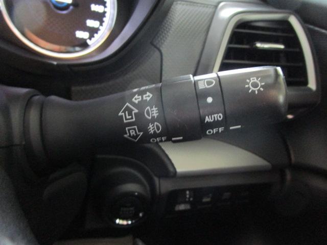 フォレスター アドバンス　４ＷＤ　ハイブリッド　アイサイト　デジタルインナーミラー　フロントビューモニター　サイドビューモニター　レーダークルーズコントロール　プリクラッシュセーフティ　パワーバックドア　パワーシート　ＬＥＤライト（16枚目）