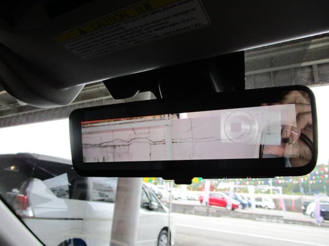 フォレスター アドバンス　４ＷＤ　ハイブリッド　アイサイト　デジタルインナーミラー　フロントビューモニター　サイドビューモニター　レーダークルーズコントロール　プリクラッシュセーフティ　パワーバックドア　パワーシート　ＬＥＤライト（19枚目）