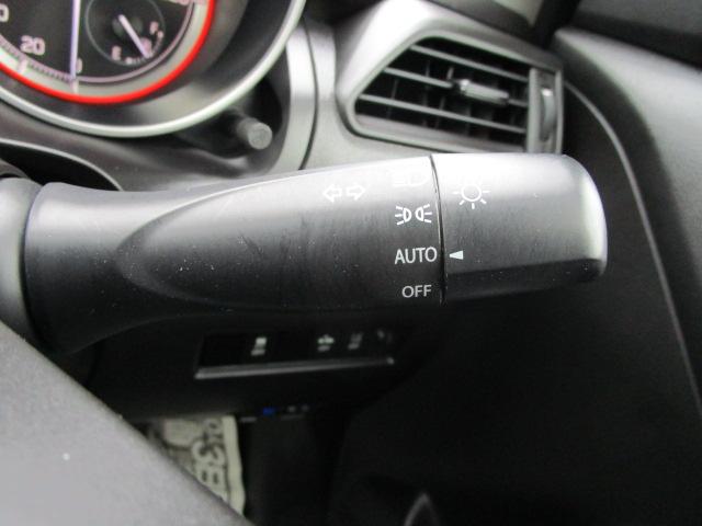 スイフト XGリミテッド 4WD デュアルセンサーブレーキサポート レーダークルーズコントロール メモリナビ フルセグTV DVD再生可 BLUETOOTH接続 バックカメラ ETC スマートキー ステアリングスイッチ オートライト(16枚目)