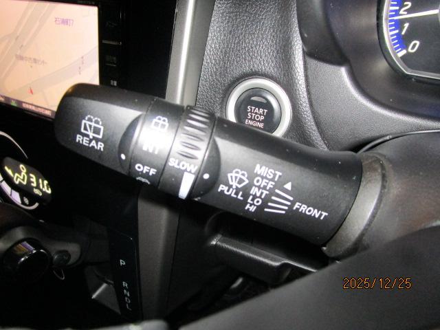 デイズ ハイウェイスター　Ｘ　４ＷＤ　ワンオーナー　エマージェンシーブレーキ　エコアイドル　メモリナビ　フルセグＴＶ　ＤＶＤ再生　Ｂｌｕｅｔｏｏｔｈ接続　アラウンドビューモニター　ＥＴＣ　ナビ連動ドラレコ　ＨＩＤライト　シートヒーター（13枚目）