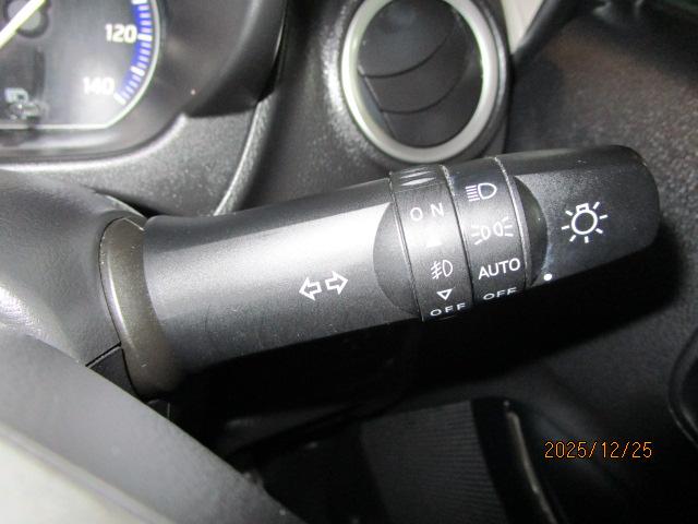 デイズ ハイウェイスター　Ｘ　４ＷＤ　ワンオーナー　エマージェンシーブレーキ　エコアイドル　メモリナビ　フルセグＴＶ　ＤＶＤ再生　Ｂｌｕｅｔｏｏｔｈ接続　アラウンドビューモニター　ＥＴＣ　ナビ連動ドラレコ　ＨＩＤライト　シートヒーター（14枚目）