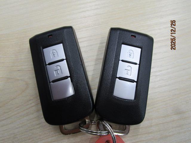 デイズ ハイウェイスター　Ｘ　４ＷＤ　ワンオーナー　エマージェンシーブレーキ　エコアイドル　メモリナビ　フルセグＴＶ　ＤＶＤ再生　Ｂｌｕｅｔｏｏｔｈ接続　アラウンドビューモニター　ＥＴＣ　ナビ連動ドラレコ　ＨＩＤライト　シートヒーター（18枚目）