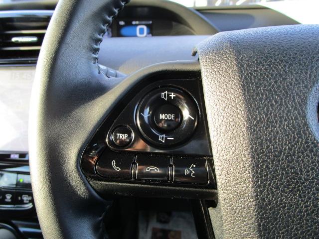 プリウス Ｓツーリングセレクション　４ＷＤ　トヨタセーフティセンス　インテリジェントクリアランスソナー　９型ナビ　フルセグＴＶ　ＤＶＤ再生　Ｂｌｕｅｔｏｏｔｈ接続　バックカメラ　ＥＴＣ　スマートキー　ＬＥＤライト　エンジンスターター　ドラレコ（12枚目）