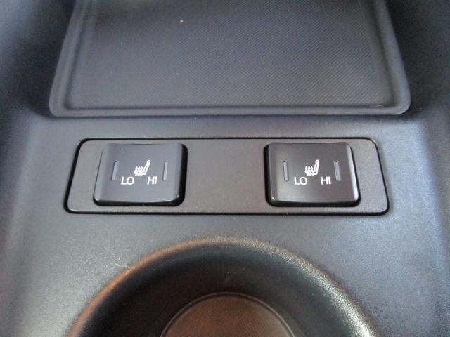 プリウス Ｓツーリングセレクション　４ＷＤ　トヨタセーフティセンス　インテリジェントクリアランスソナー　９型ナビ　フルセグＴＶ　ＤＶＤ再生　Ｂｌｕｅｔｏｏｔｈ接続　バックカメラ　ＥＴＣ　スマートキー　ＬＥＤライト　エンジンスターター　ドラレコ（17枚目）