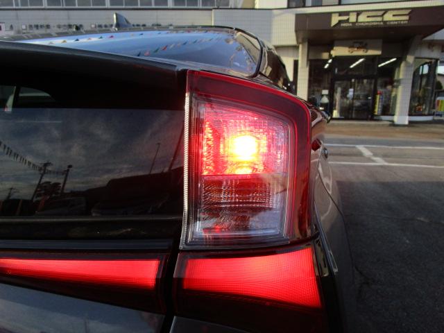 プリウス Ｓツーリングセレクション　４ＷＤ　トヨタセーフティセンス　インテリジェントクリアランスソナー　９型ナビ　フルセグＴＶ　ＤＶＤ再生　Ｂｌｕｅｔｏｏｔｈ接続　バックカメラ　ＥＴＣ　スマートキー　ＬＥＤライト　エンジンスターター　ドラレコ（21枚目）