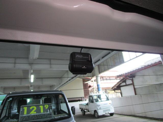 ワゴンRスティングレー T 4WD ターボ車 エコアイドル リヤコーナーセンサー スマートキー HIDライト オートライト シートヒーター ドアミラーヒーター ETC エンジンスターター 前後ドライブレコーダー フォグランプ(18枚目)