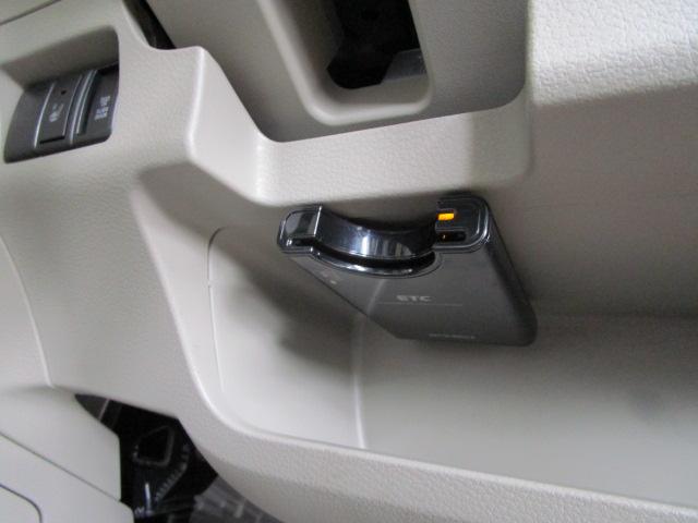 スペーシア X 4WD エネチャージ メモリナビ 左パワースライドドア スマートキー オートエアコン シートヒーター ドアミラーヒーター 電動格納ドアミラー プライバシーガラス(14枚目)