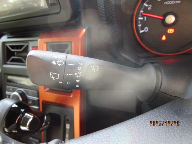 タフト Ｇ　４ＷＤ　ワンオーナー　スマートアシスト　６．８型スマホ連携オーディオ　Ｂｌｕｅｔｏｏｔｈ接続　バックカメラ　スマートキー　ＬＥＤライト　ＬＥＤフォグ　前後コーナーセンサー　寒冷地仕様　シートヒーター　ドラレコ（14枚目）