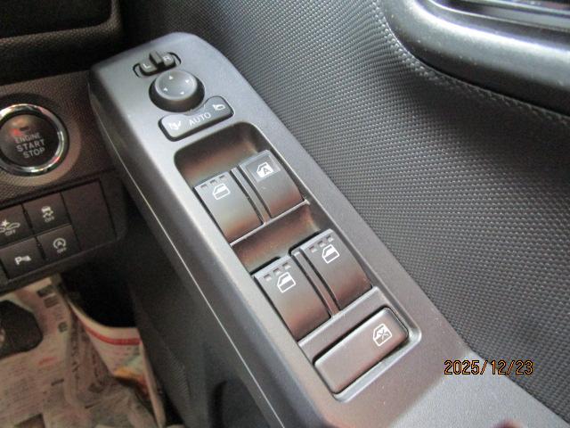 タフト Ｇ　４ＷＤ　ワンオーナー　スマートアシスト　６．８型スマホ連携オーディオ　Ｂｌｕｅｔｏｏｔｈ接続　バックカメラ　スマートキー　ＬＥＤライト　ＬＥＤフォグ　前後コーナーセンサー　寒冷地仕様　シートヒーター　ドラレコ（17枚目）