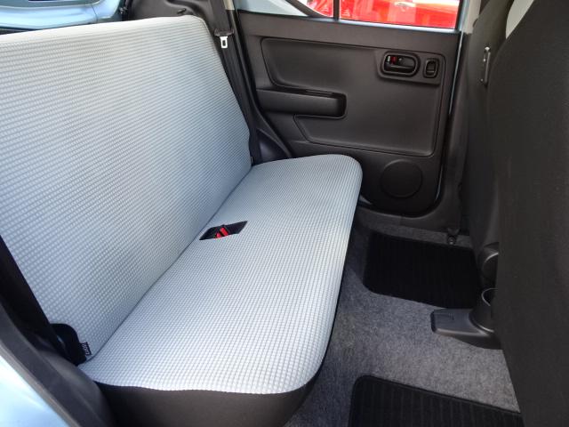 アルト Ｌ　４ＷＤ　レーダーブレーキ装着車　ＷエアＢ　ＡＢＳ　ＥＳＰ　アイドリングストップ　シートヒーター（17枚目）