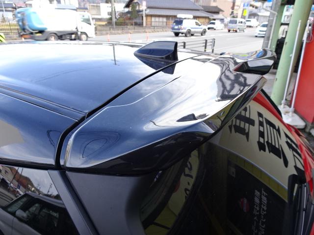 ロッキー プレミアムＧ　４ＷＤ　ターボ　ＳＡ　ＷエアＢ　サイド＆カーテンエアＢ　ＡＢＳ　ＴＲＣ　ＶＳＣ　ＢＳＭ　モデリスタエアロ　リアスポイラー　オーバーフェンダー　マフラーカッター　９インチプレミアムナビ　パノラマモニター（6枚目）