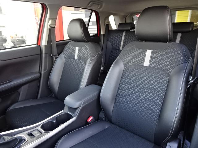 ロッキー プレミアムＧ　４ＷＤ　ターボ　ＳＡ　ＷエアＢ　サイド＆カーテンエアＢ　ＡＢＳ　ＴＲＣ　ＶＳＣ　ＢＳＭ　モデリスタエアロ　リアスポイラー　オーバーフェンダー　マフラーカッター　９インチプレミアムナビ　パノラマモニター（30枚目）