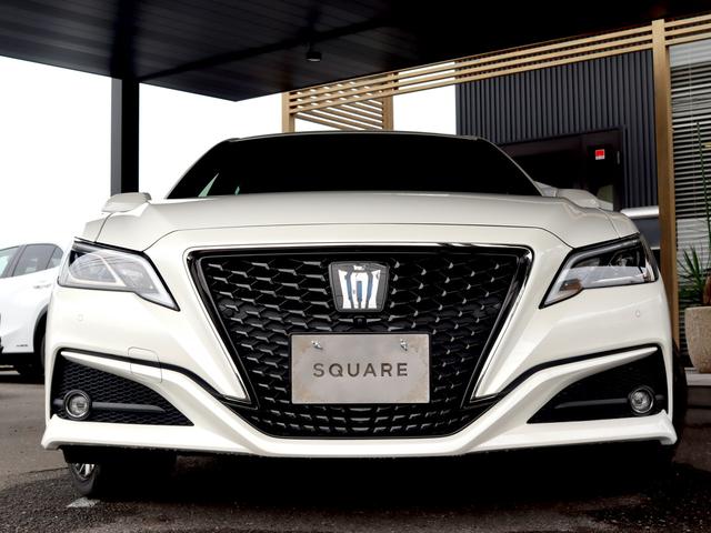 クラウンハイブリッド Ｓ　Ｆｏｕｒ　スポーツスタイル　特別仕様車／ＯＰパノラミックビュー／ＯＰリアサンシェード／Ｒ２〜Ｒ７記録簿有／パーキングサポートブレーキ／衝突軽減＆追従機能／レーンキープ／ＢＳＭ／ライブサウンドシステム／ドラレコ／Ｂｌｕｅｔｏｏｔｈ（15枚目）