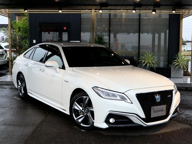 クラウンハイブリッド ＲＳ　ＯＰセーフティパッケージ／ＯＰブラインドスポットモニター／ＯＰヘッドアップディスプレイ／デジタルインナーミラー型ドラレコ／シートカバー／衝突軽減＆追従機能／レーンキープ／４本出しマフラー／ＥＴＣ（2枚目）