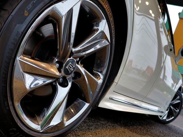 クラウンハイブリッド ＲＳ　ＯＰセーフティパッケージ／ＯＰブラインドスポットモニター／ＯＰヘッドアップディスプレイ／デジタルインナーミラー型ドラレコ／シートカバー／衝突軽減＆追従機能／レーンキープ／４本出しマフラー／ＥＴＣ（7枚目）