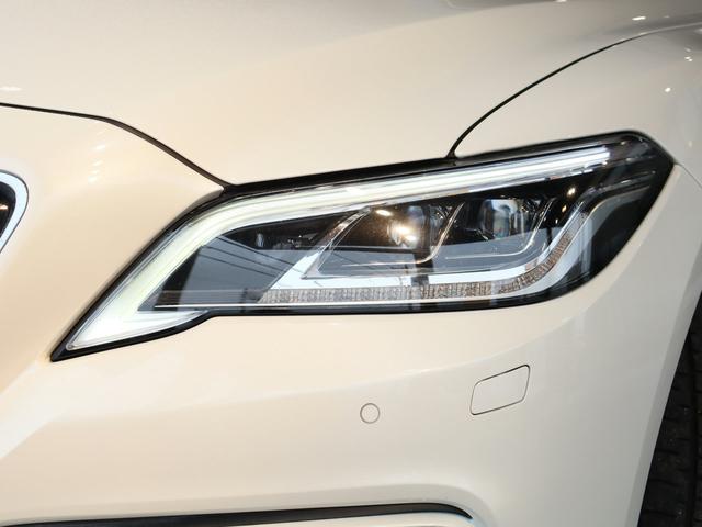 クラウンハイブリッド ＲＳ　ＯＰセーフティパッケージ／ＯＰブラインドスポットモニター／ＯＰヘッドアップディスプレイ／デジタルインナーミラー型ドラレコ／シートカバー／衝突軽減＆追従機能／レーンキープ／４本出しマフラー／ＥＴＣ（15枚目）