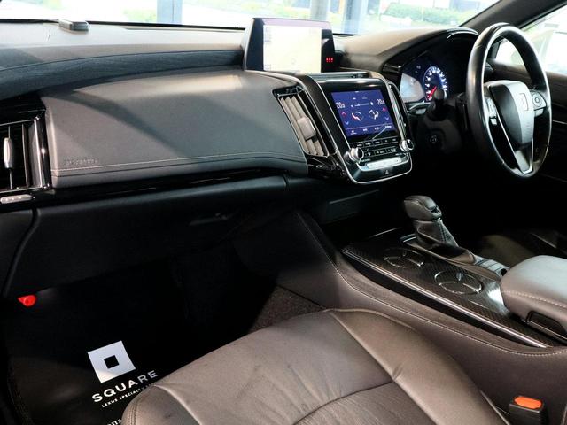 クラウンハイブリッド ＲＳ　ＯＰセーフティパッケージ／ＯＰブラインドスポットモニター／ＯＰヘッドアップディスプレイ／デジタルインナーミラー型ドラレコ／シートカバー／衝突軽減＆追従機能／レーンキープ／４本出しマフラー／ＥＴＣ（44枚目）