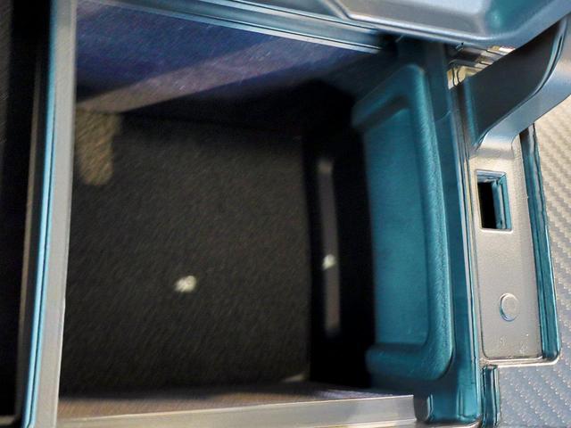 クラウンハイブリッド ＲＳ　ＯＰセーフティパッケージ／ＯＰブラインドスポットモニター／ＯＰヘッドアップディスプレイ／デジタルインナーミラー型ドラレコ／シートカバー／衝突軽減＆追従機能／レーンキープ／４本出しマフラー／ＥＴＣ（49枚目）