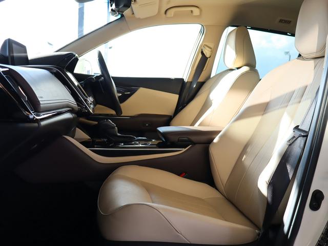 クラウンハイブリッド G-エグゼクティブ OPパノラミックビューモニター/RS純正18インチホイール/純正ドラレコ/衝突軽減&追従機能/ヘッドアップディスプレイ/BSM/デジタルインナーミラー/シートヒーター&クーラー/Bluetooth(41枚目)