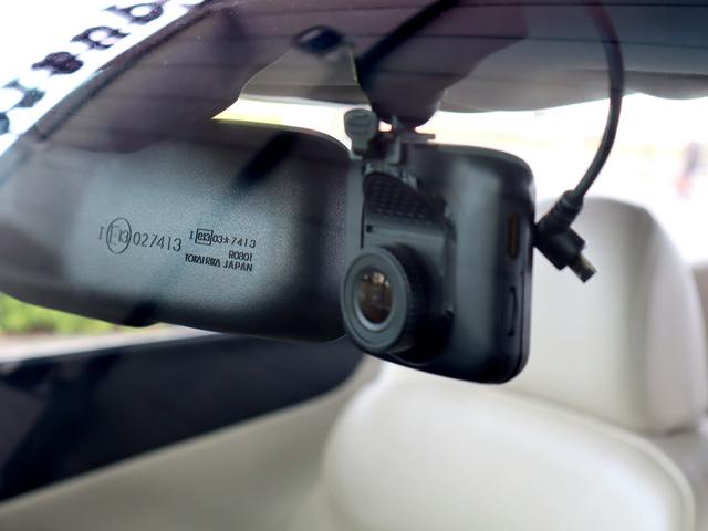 IS IS350C 後期車/30前期Fスポ仕様スピンドルグリル/現行仕様三眼ヘッド/OPクリアランスソナー/OP衝突軽減&追従機能/OPウッドコンビハンドル/TVキャン/ドラレコ/シートヒーター&クーラー/ETC(30枚目)