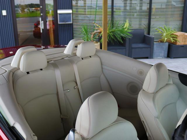 ＩＳ ＩＳ２５０Ｃ　バージョンＬ　シートリペア済／現行Ｆスポーツ仕様スピンドルグリル／現行仕様ヘッドライト＆流ウィンカー／ＯＰソナー／ＯＰ１８インチホイール／ＯＰウッドコンビハンドル／３６０度ドラレコ／Ｂｌｕｅｔｏｏｔｈ／ＥＴＣ（18枚目）