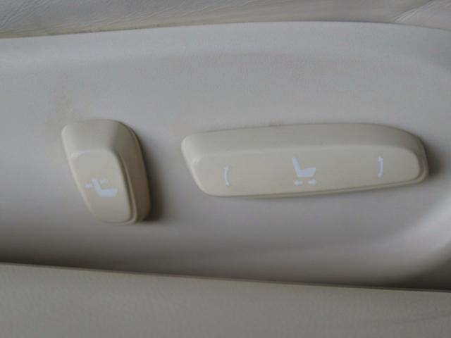 ＩＳ ＩＳ２５０Ｃ　バージョンＬ　シートリペア済／現行Ｆスポーツ仕様スピンドルグリル／現行仕様ヘッドライト＆流ウィンカー／ＯＰソナー／ＯＰ１８インチホイール／ＯＰウッドコンビハンドル／３６０度ドラレコ／Ｂｌｕｅｔｏｏｔｈ／ＥＴＣ（49枚目）