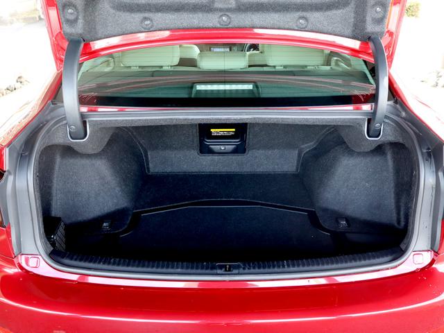 ＩＳ ＩＳ２５０　バージョンＬ　最終モデル後期車／現行仕様スピンドルグリル／現行仕様ヘッド＆テールランプ／シートリペア済み／シートヒーター＆クーラー／バックカメラ／禁煙車／ＥＴＣ／クルーズコントロール／Ｂｌｕｅｔｏｏｔｈ／記録簿付（36枚目）